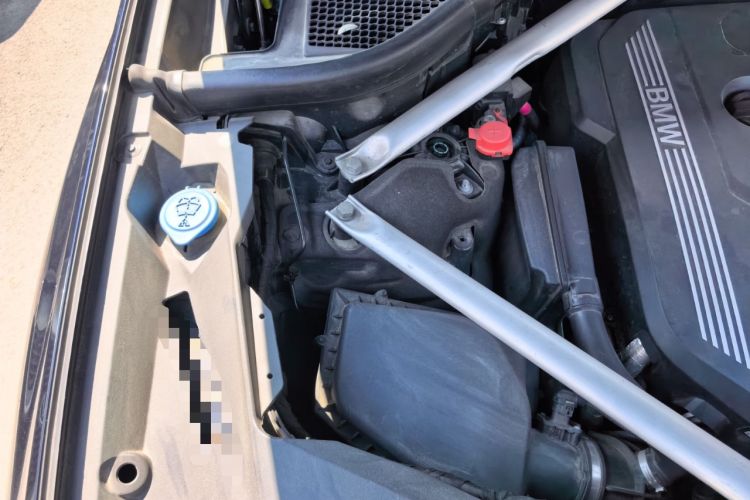 Used BMW X7 2019 xDrive40i Luxury M Sport Package Engine Bay Right