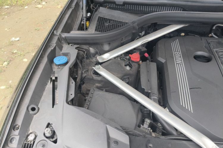 Used BMW X7 2019 xDrive40i Luxury M Sport Package Engine Bay Right