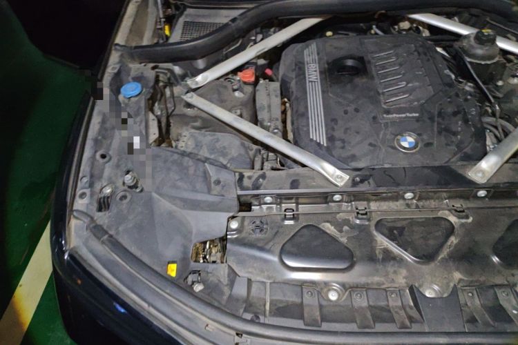 Used BMW X7 2019 xDrive40i Luxury M Sport Package Engine Bay Right