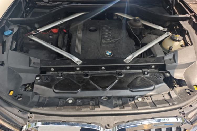 Used BMW X7 2019 xDrive40i Luxury M Sport Package Engine Bay