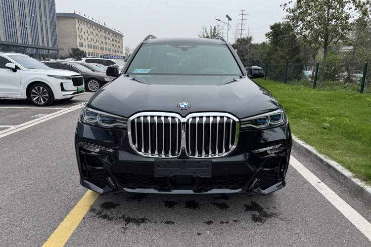 Used BMW X7 2019 xDrive40i Executive Model M Sport Package Exterior 1