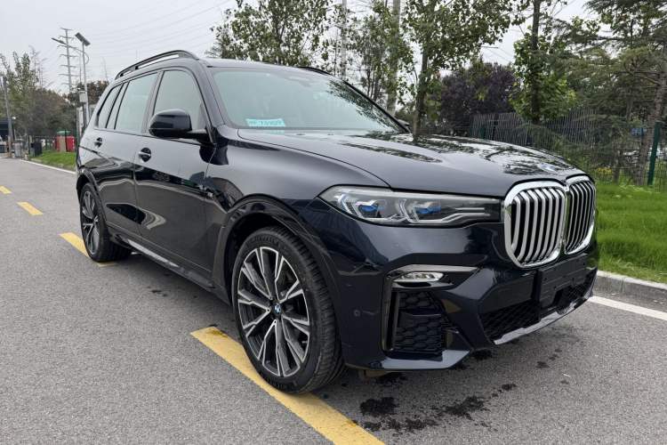 Used BMW X7 2019 xDrive40i Executive Model M Sport Package Exterior 2