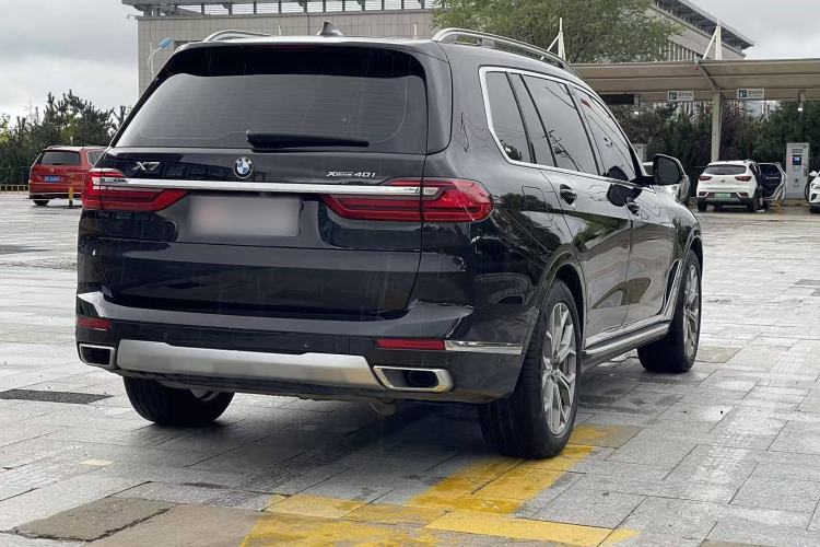Used BMW X7 2019 xDrive40i Luxury Package with Leading Features Exterior 4