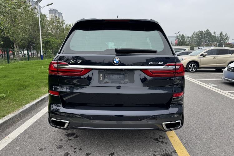 Used BMW X7 2019 xDrive40i Executive Model M Sport Package Exterior 5