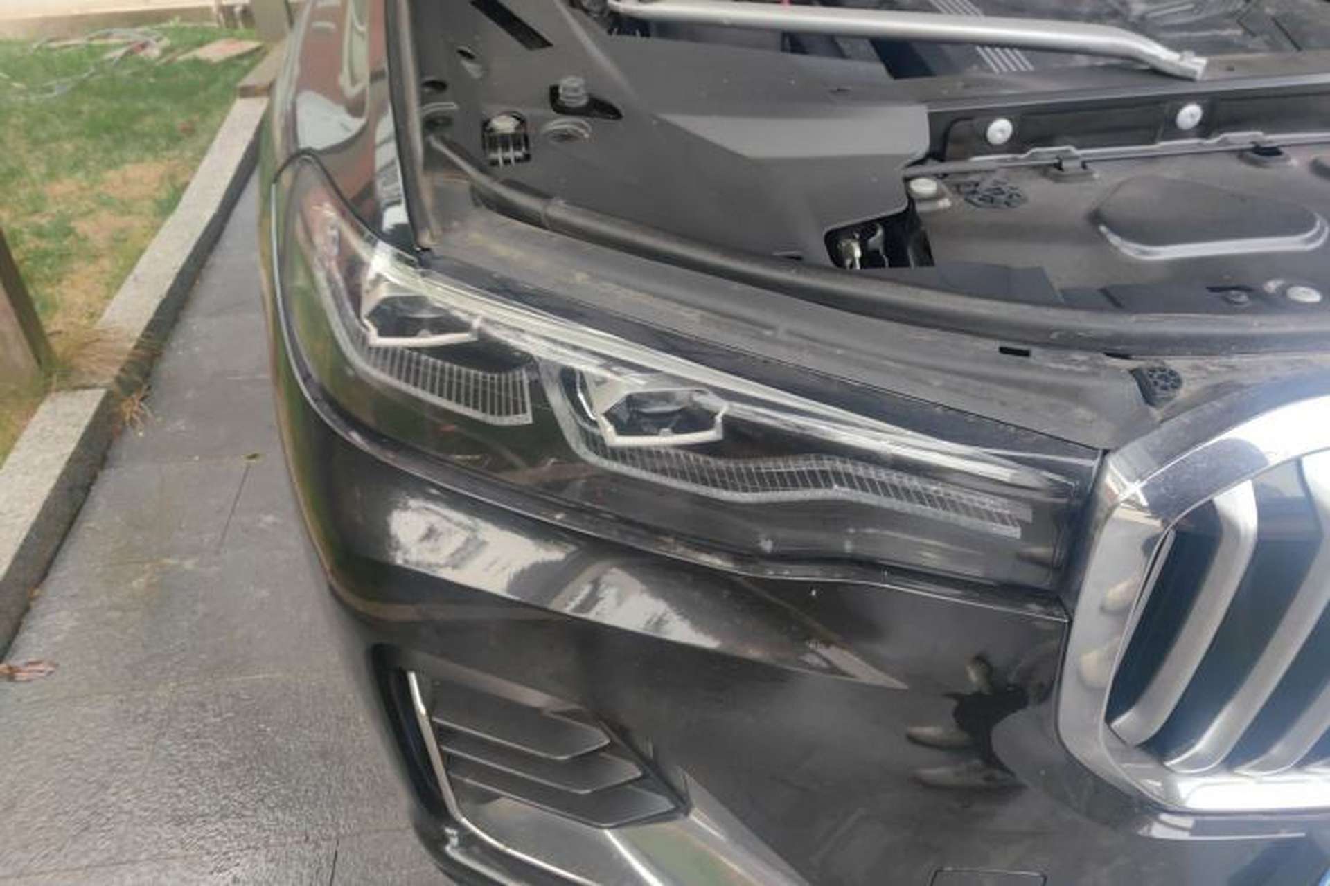 Used BMW X7 2019 xDrive40i Luxury Package with Leading Features Exterior 6