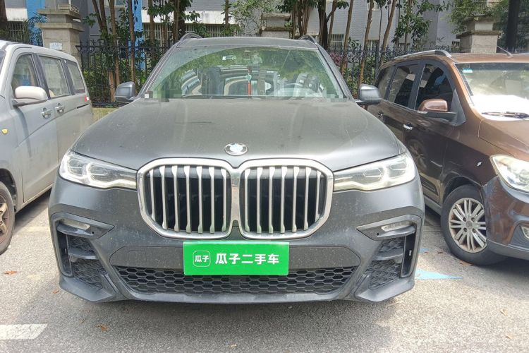 Used BMW X7  Front