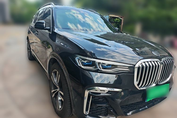 Used BMW X7 2019 xDrive40i Luxury M Sport Package Front Right 45 Deg