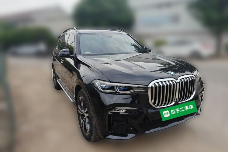 Used BMW X7 2019 xDrive40i Luxury M Sport Package Front Right 45 Deg