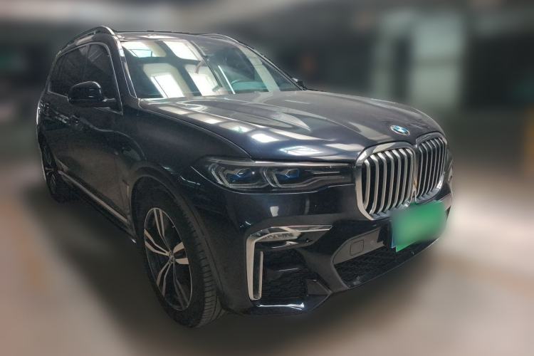 Used BMW X7 2019 xDrive40i Luxury M Sport Package Front Right 45 Deg