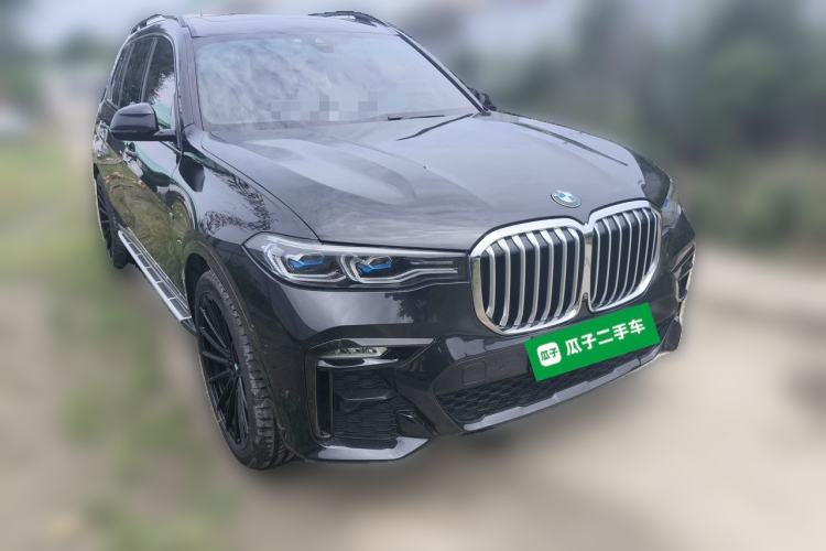 Used BMW X7 2019 xDrive40i Luxury M Sport Package Front Right 45 Deg