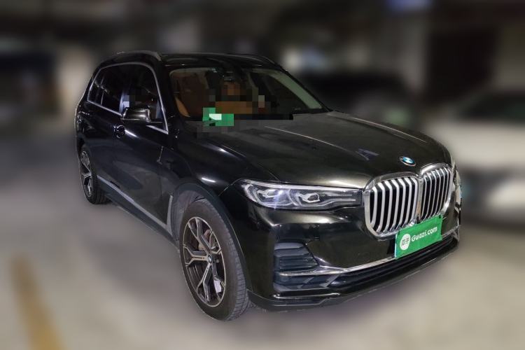 Used BMW X7  Front Right 45 Deg