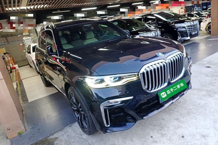 Used BMW X7 2019 xDrive40i Executive Model M Sport Package Front Right 45 Deg
