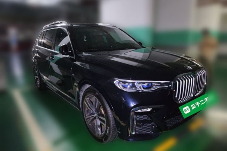 Used BMW X7 2019 xDrive40i Luxury M Sport Package Front Right 45 Deg