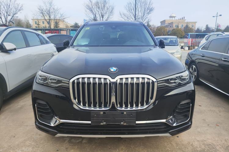 Used BMW X7 2019 xDrive40i Luxury Package with Leading Features Front