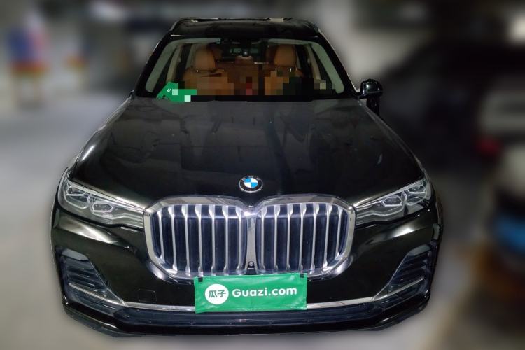 Used BMW X7  Front