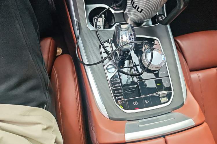 Used BMW X7 2019 xDrive40i Luxury M Sport Package Gear Lever
