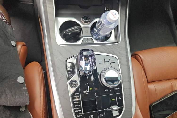 Used BMW X7 2019 xDrive40i Executive Model M Sport Package Gear Lever