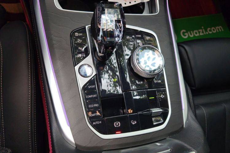 Used BMW X7 2019 xDrive40i Luxury Package with Leading Features Gear Lever