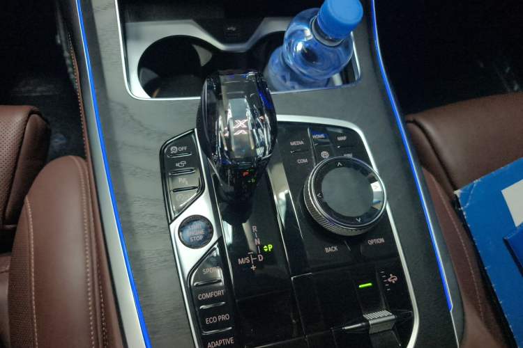 Used BMW X7 2019 xDrive40i Luxury M Sport Package Gear Lever