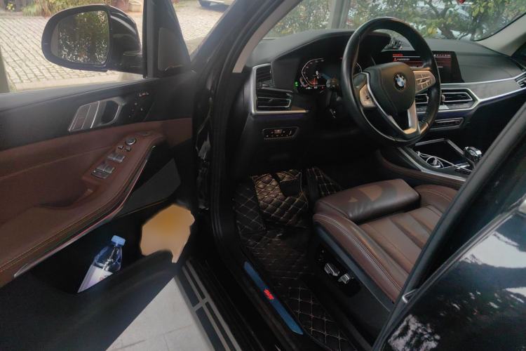 Used BMW X7 2019 xDrive40i Luxury Package with Leading Features Interior 3