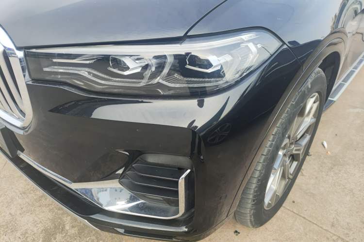 Used BMW X7 2019 xDrive40i Luxury Package with Leading Features Left Front Headlight