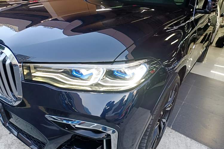 Used BMW X7 2019 xDrive40i Executive Model M Sport Package Left Front Headlight