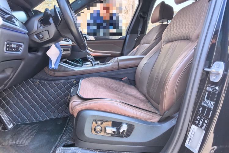 Used BMW X7 2019 xDrive40i Luxury M Sport Package Left Front Seat