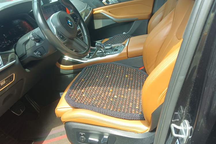 Used BMW X7  Left Front Seat