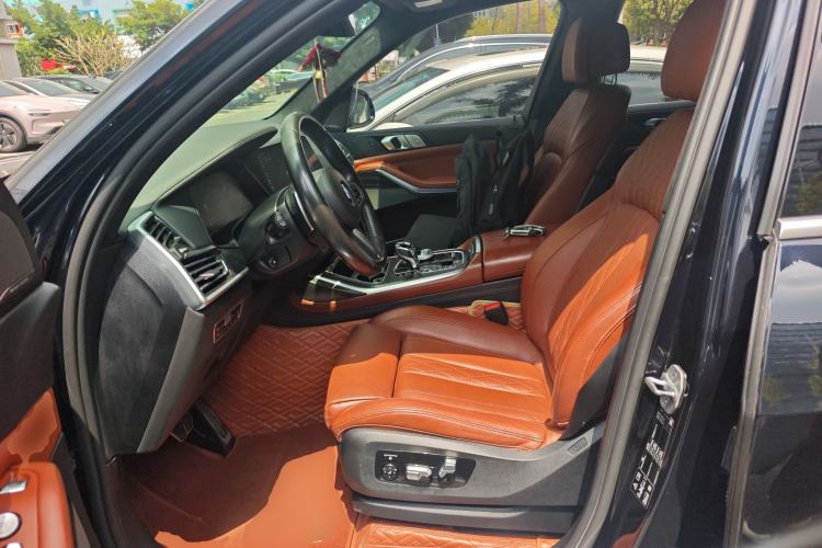 Used BMW X7 2019 xDrive40i Luxury M Sport Package Left Front Seat