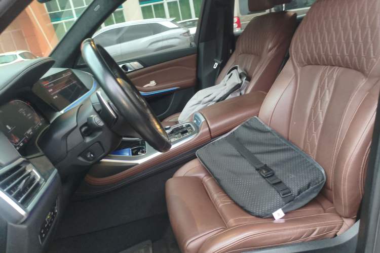 Used BMW X7 2019 xDrive40i Luxury M Sport Package Left Front Seat