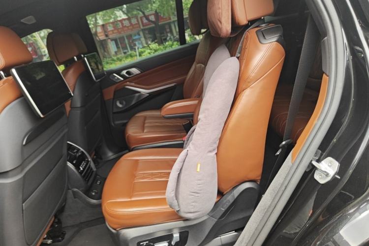 Used BMW X7 2019 xDrive40i Executive Model M Sport Package Left Rear Seat