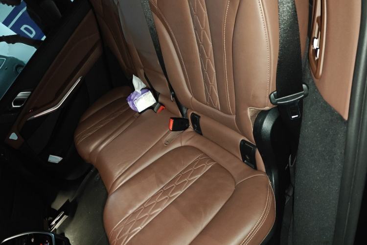 Used BMW X7 2019 xDrive40i Luxury Package with Leading Features Left Rear Seat