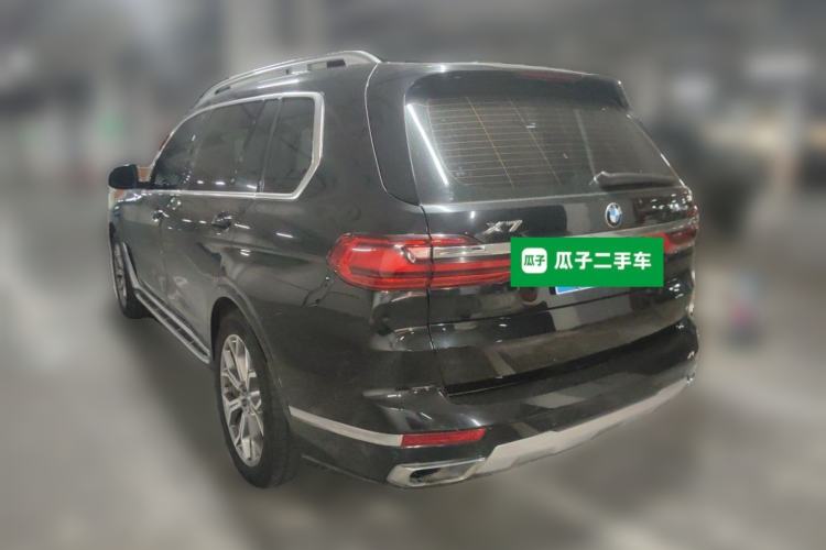 Used BMW X7 2019 xDrive40i Luxury Package with Leading Features Rear Left 45 Deg