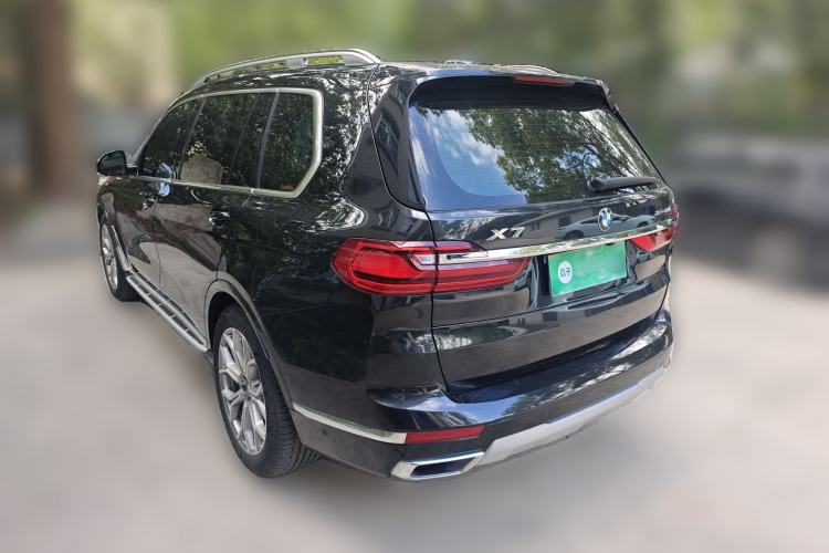 Used BMW X7 2019 xDrive40i Luxury Package with Leading Features Rear Left 45 Deg