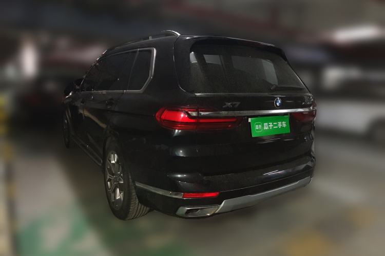 Used BMW X7 2019 xDrive40i Luxury Package with Leading Features Rear Left 45 Deg