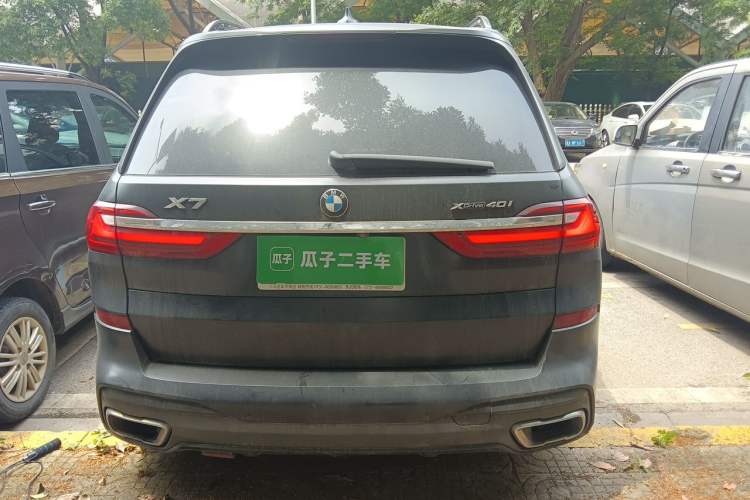 Used BMW X7  Rear