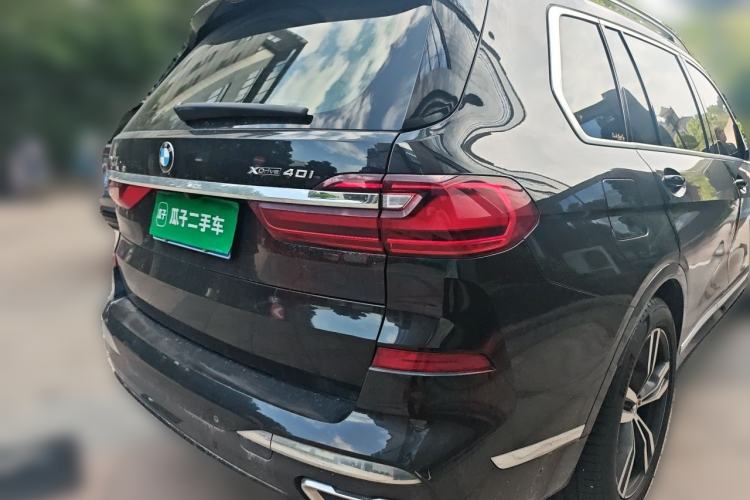 Used BMW X7 2019 xDrive40i Luxury M Sport Package Rear Right 45 Deg