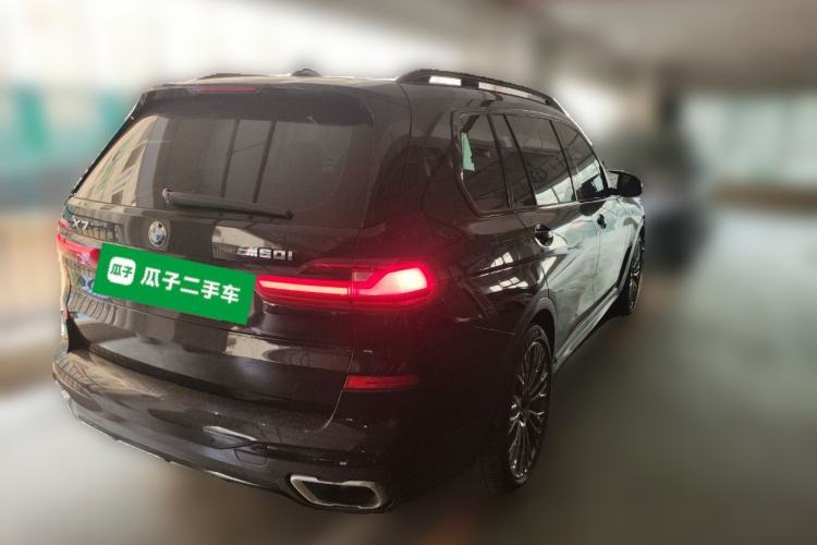 Used BMW X7 2019 xDrive40i Luxury M Sport Package Rear Right 45 Deg