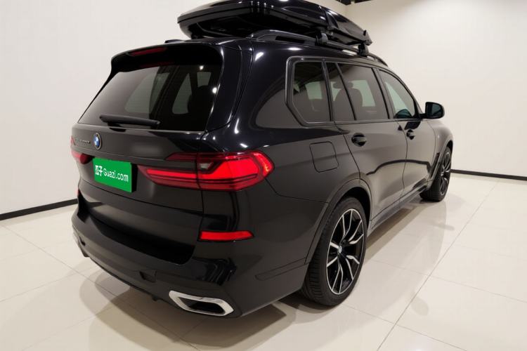 Used BMW X7  Rear Right 45 Deg