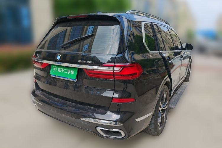 Used BMW X7 2019 xDrive40i Luxury M Sport Package Rear Right 45 Deg