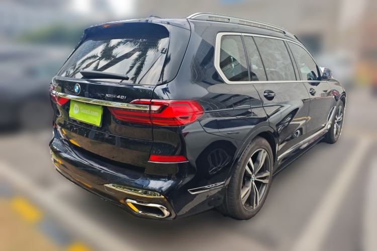 Used BMW X7 2019 xDrive40i Luxury M Sport Package Rear Right 45 Deg