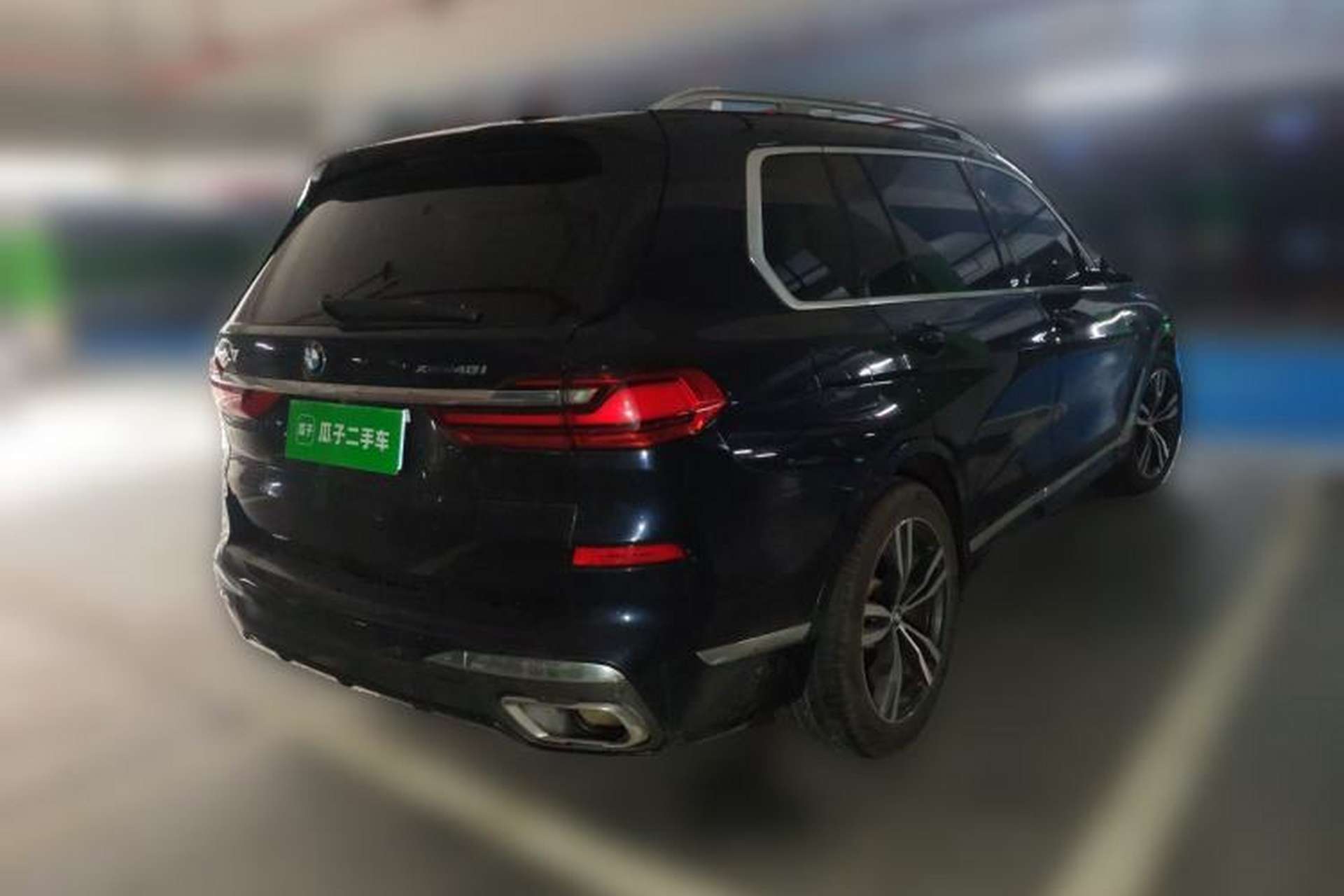 Used BMW X7 2019 xDrive40i Luxury Package with Leading Features Rear Right 45 Deg