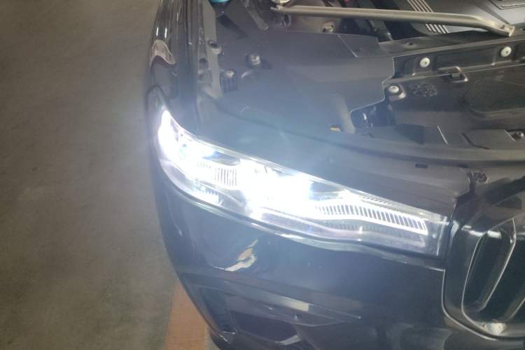 Used BMW X7 2019 xDrive40i Luxury M Sport Package Right Front Headlight