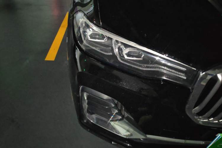 Used BMW X7  Right Front Headlight
