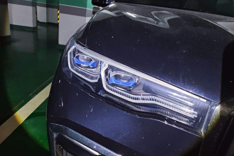 Used BMW X7 2019 xDrive40i Luxury M Sport Package Right Front Headlight