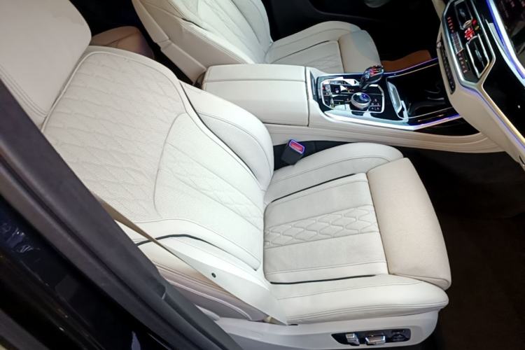 Used BMW X7 2019 xDrive40i Executive Model M Sport Package Right Front Seat