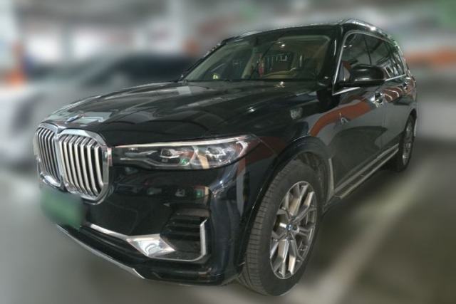 Used BMW X7 2019 xDrive40i Luxury Package with Leading Features
