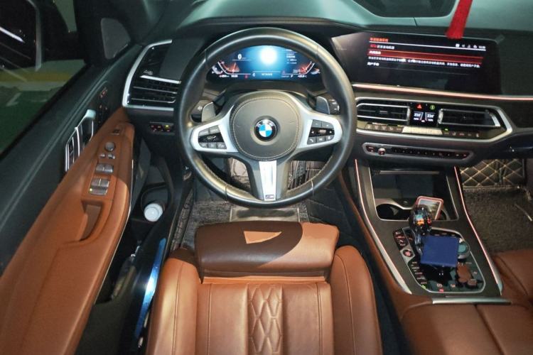 Used BMW X7 2019 xDrive40i Luxury M Sport Package Steering Wheel