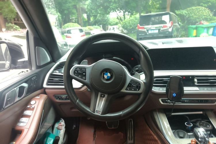 Used BMW X7 2019 xDrive40i Executive Model M Sport Package Steering Wheel