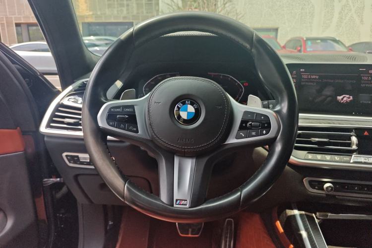 Used BMW X7 2019 xDrive40i Luxury M Sport Package Steering Wheel